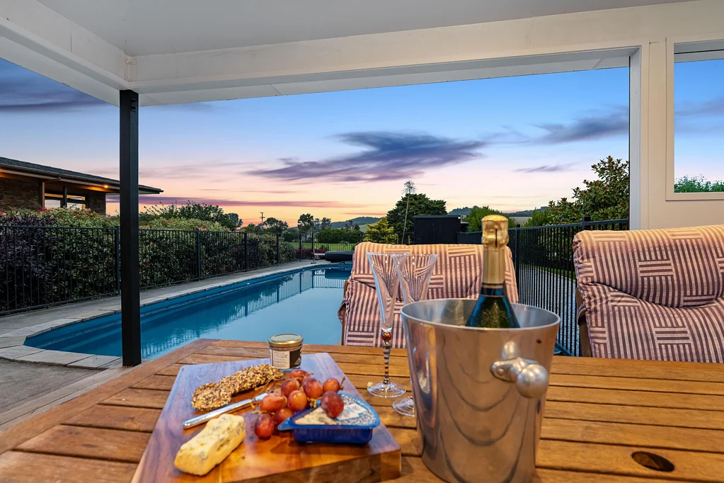 Ruakaka 5chambre Coastal Lifestyle With Space & Income Potential!
