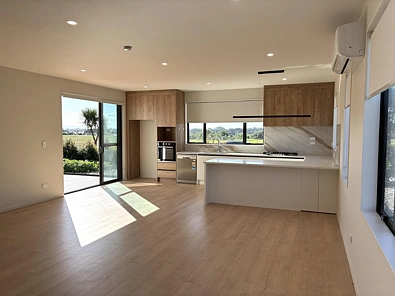 WELCOME TO WATERSIDE LIVING - GLENBROOK
