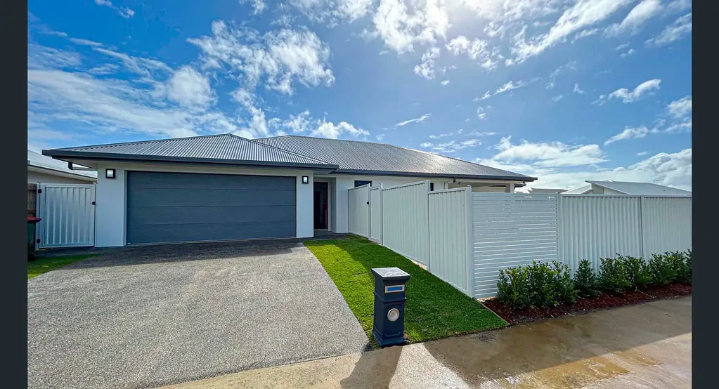 Spacious Modern Living in the Heart of Smithfield