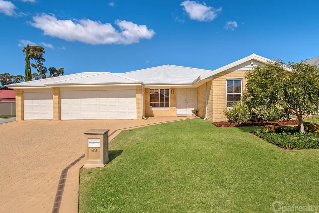 63 Nottely Crescent, Secret Harbour, WA 6173