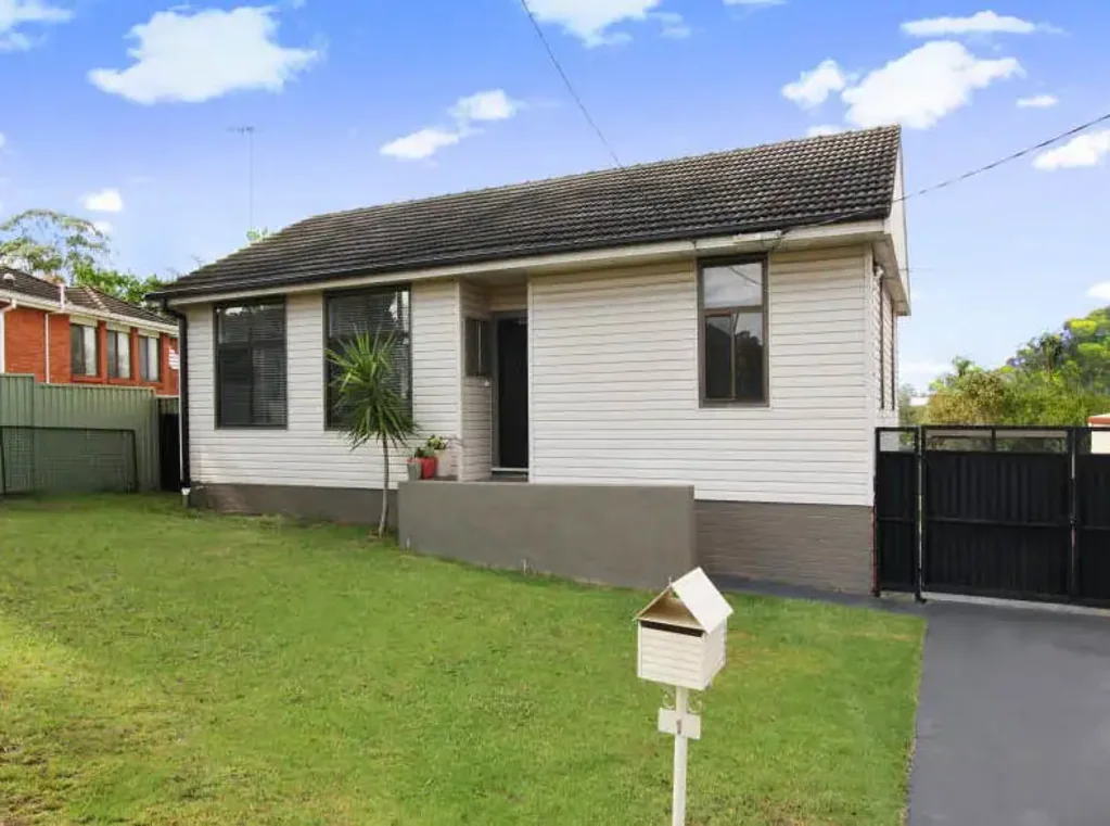 SPACIOUS FAMILY HOME ON A QUIET STREET