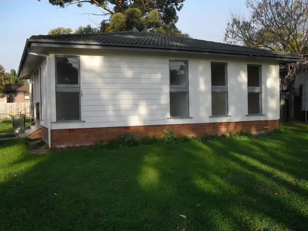 3 Bedroom family Home - Close to Transport & Amenities