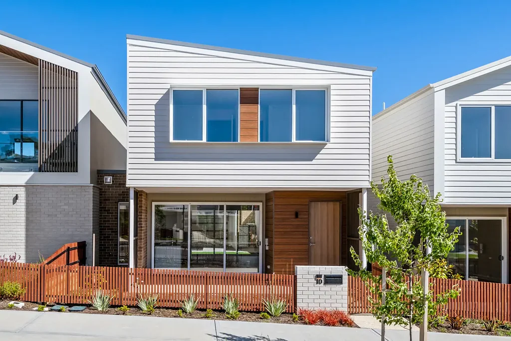 10 Paperbark Crescent, Kingston, TAS 7050