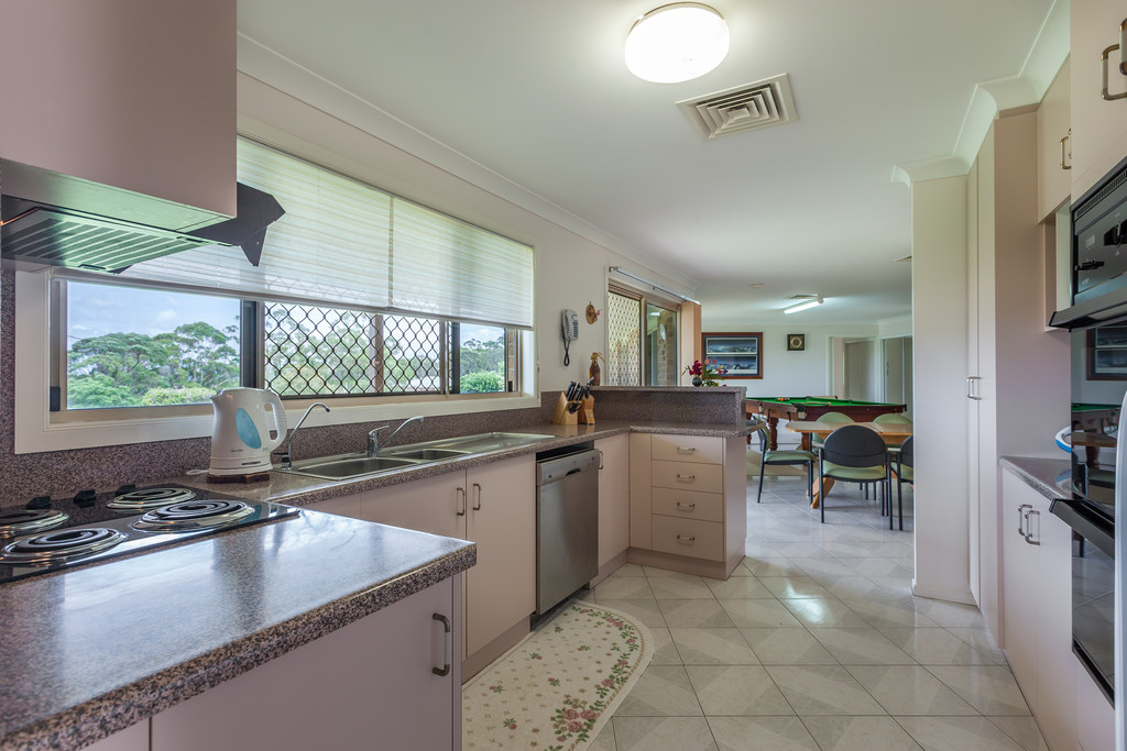 14 CORAL SEA DR, MIDDLE RIDGE QLD 4350, 0 غرف, 0 حمامات, House