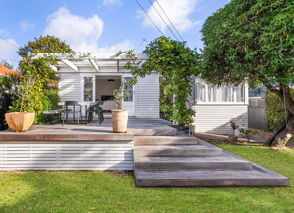 Mount Albert 3房  Where Life Works Beautifully
