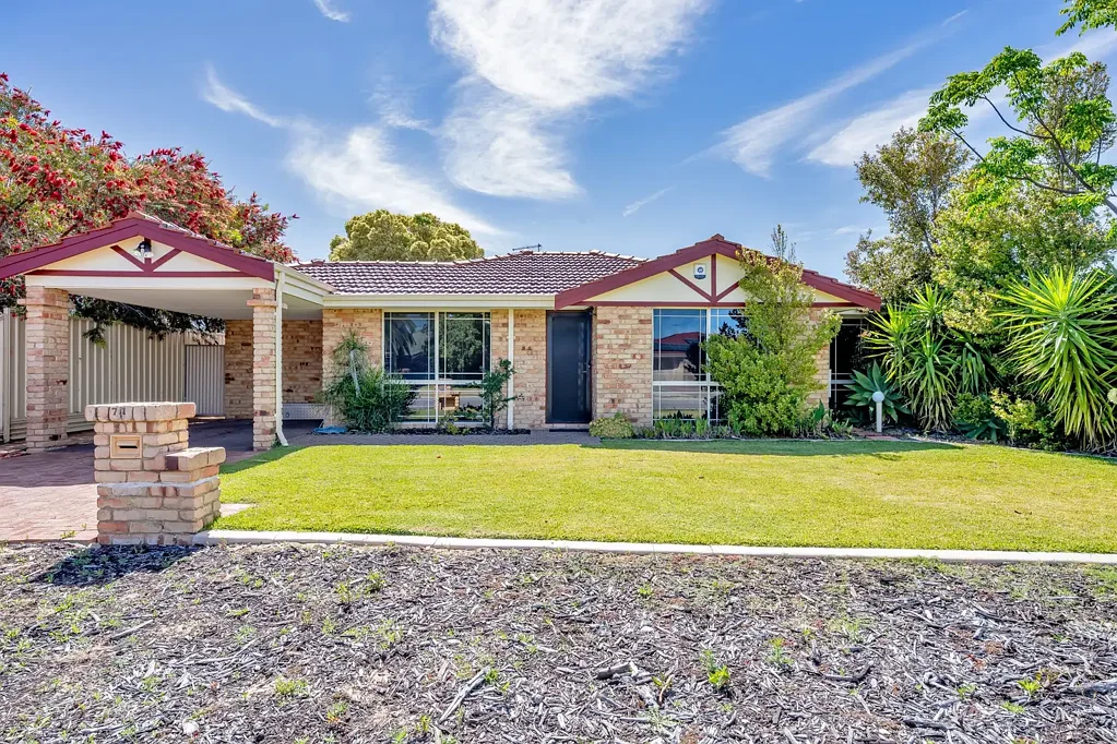 71 The Avenue, Warnbro, WA 6169