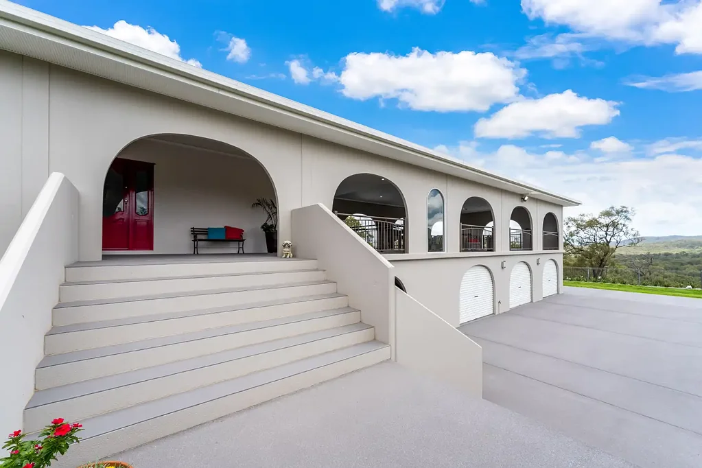 Limestone Creek 5બેડરૂમ THE ULTIMATE IN OPULANT LUXURY LIVING - 4.2HA - 5 BEDROOMS - 4 BATHROOMS - MASSIVE  OUTDOOR AREAS - 3 CAR GARAGE