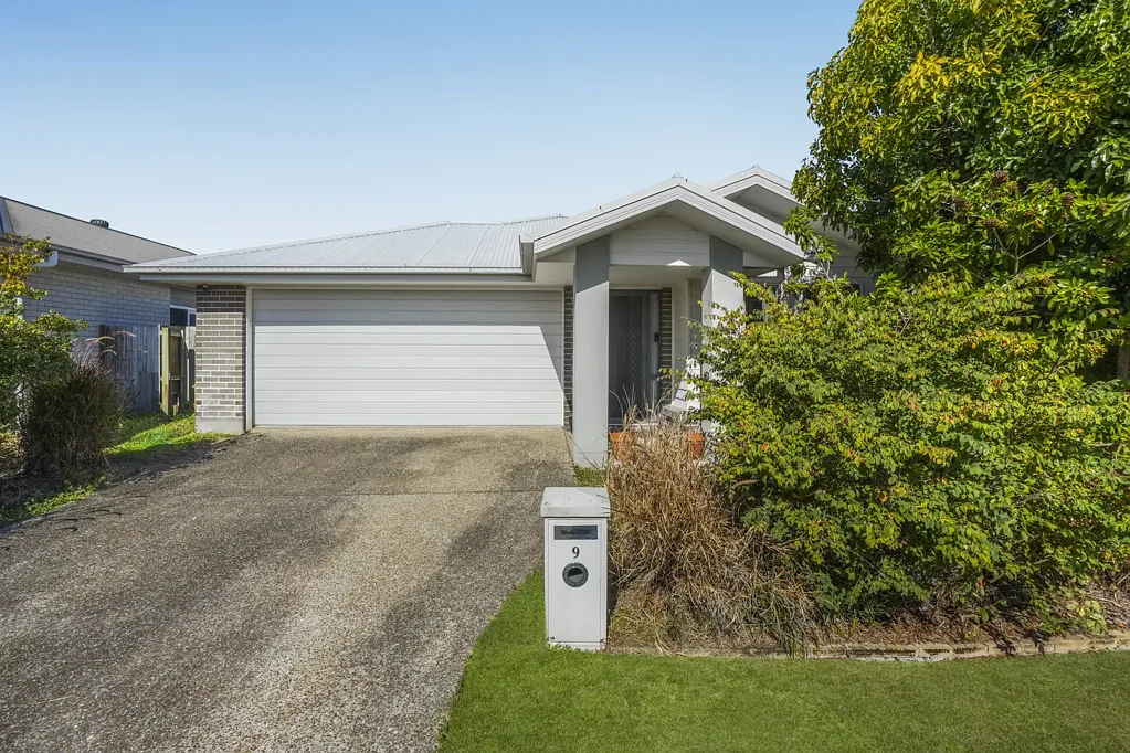 Yarrabilba 4房 Yarrabilba 中心的现代家庭生活 Modern Family Living in the Heart of Yarrabilba
