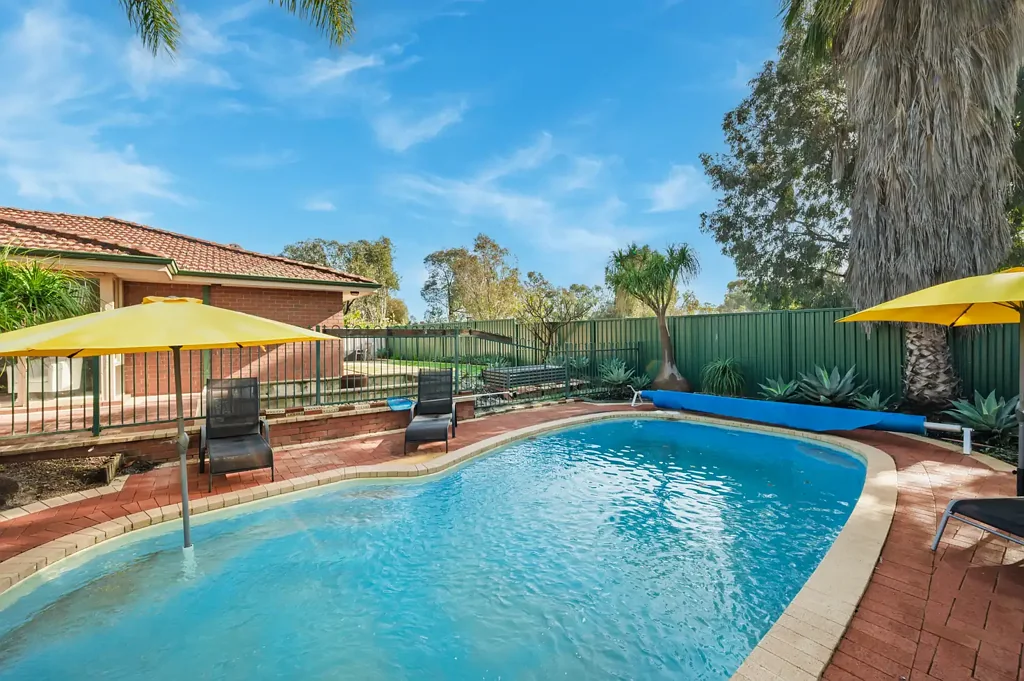 8 Foreshore Entrance, Wilson, WA 6107