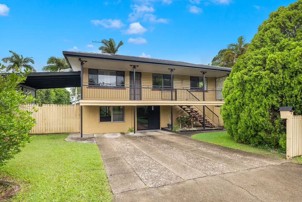 4 Hampton Court, Birkdale, QLD 4159