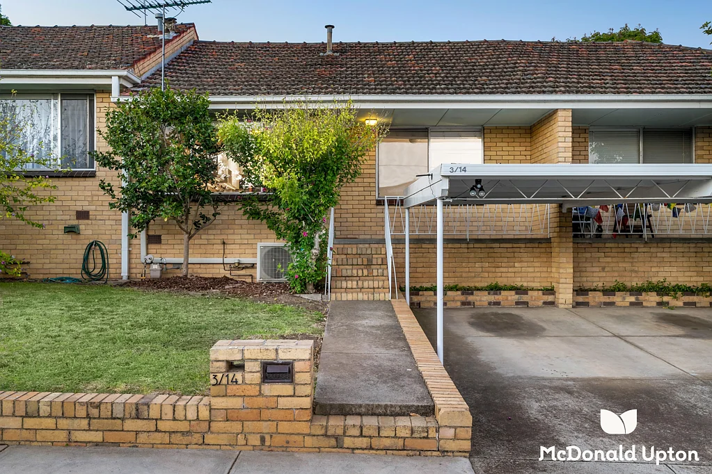 3/14 McCarron Parade, Essendon, VIC 3040
