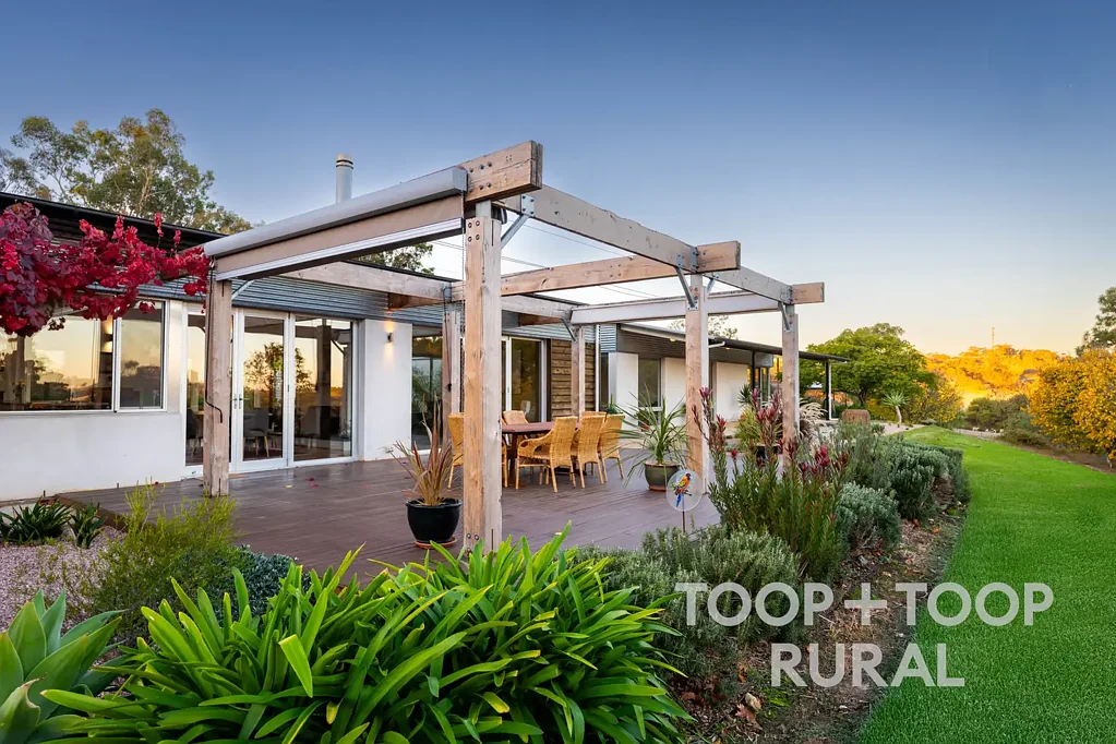 Angaston Refined Barossa Living on 5 Serene Acres
