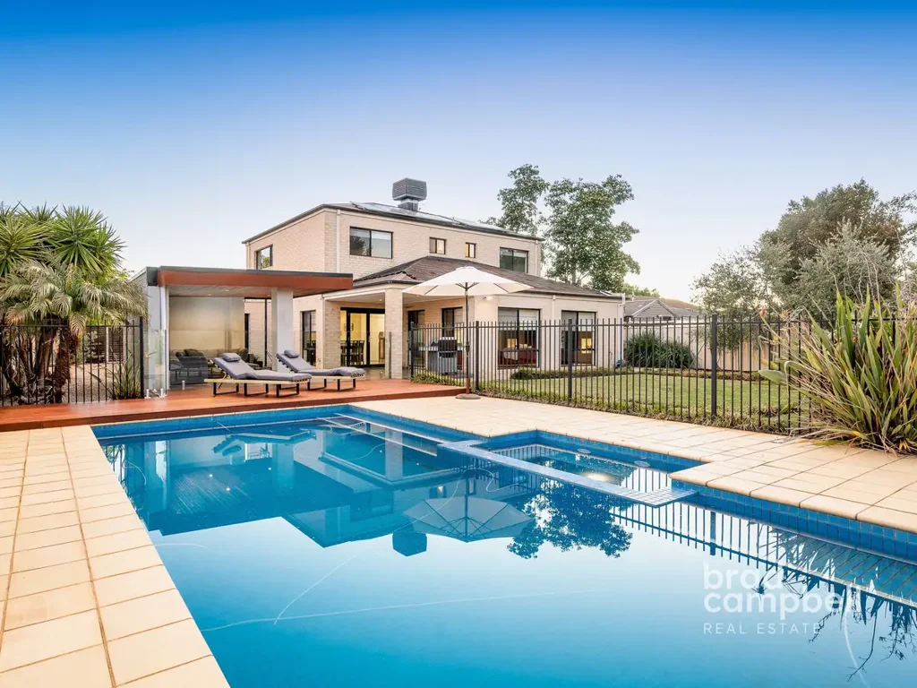 21 Menindee Crescent, Kialla, VIC 3631