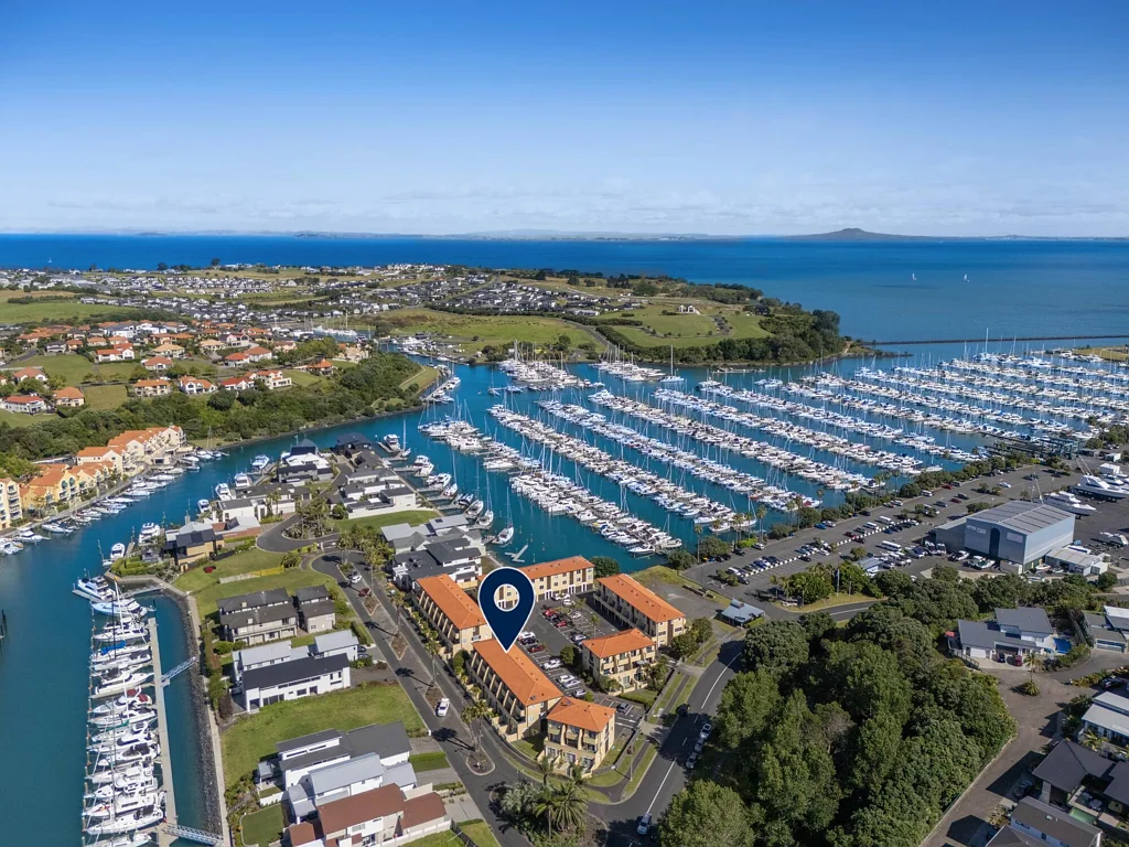 Gulf Harbour 3chambre Smart Buying  with Coastal Convenience