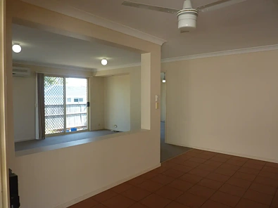 Living room - 31 Springsure Street, Runcorn, QLD 4113