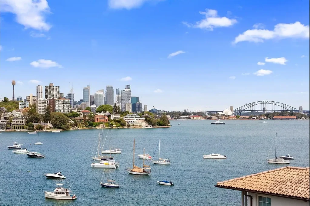 Point Piper 3ห้องนอน Harbourside Garden Apartment with Iconic Gun Barrel Views