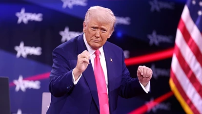 赴美旅行门槛再抬高？特朗普拟收紧入境审查，新西兰游客需满足这一条件！