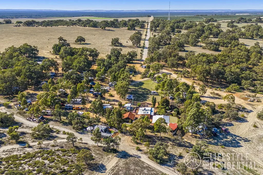 Wanerie BACK TO NATURE CARAVAN PARK