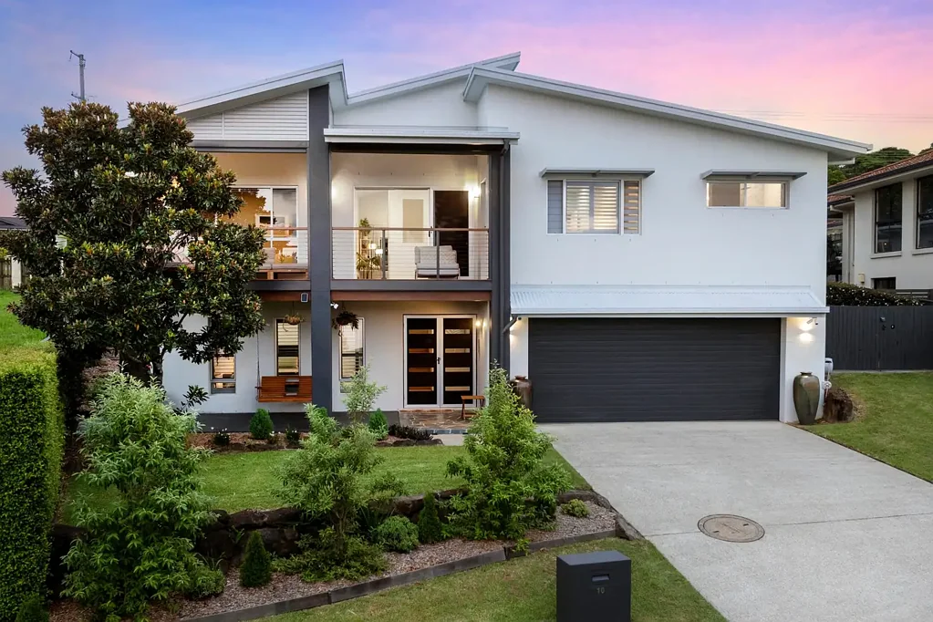 Banora Point 5 Bedroom Elevated Coastal Entertainer with Resort-Style Living