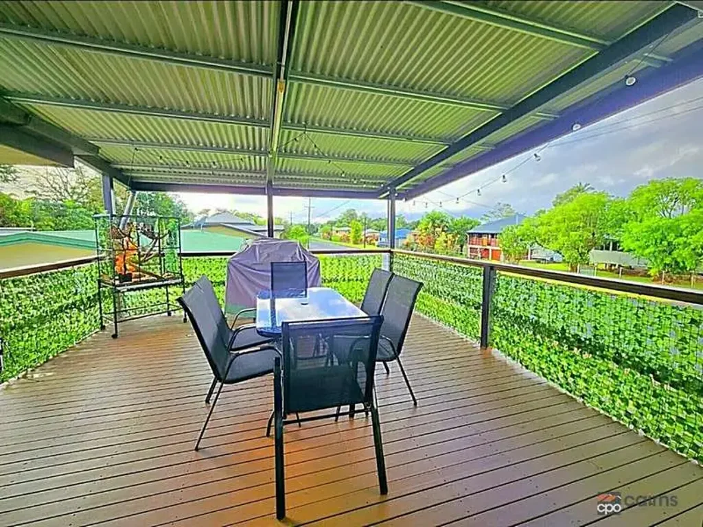 Babinda 3 Bedroom Gorgeous Renovated Queenslander In Rainforest Town Centre