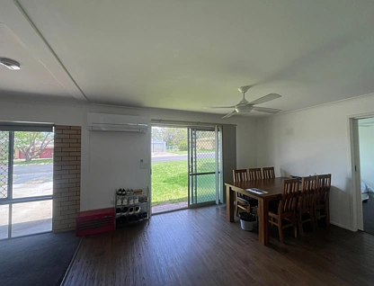 Units 1 & 2/15 Donovan Street, Pittsworth, Darling Downs, 4 ਕਮਰੇ, 2 ਬਾਥਰੂਮ, Apartment