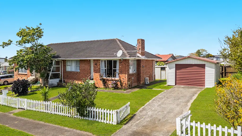 2/2 Wayne Drive, Mangere, Manukau City, Auckland