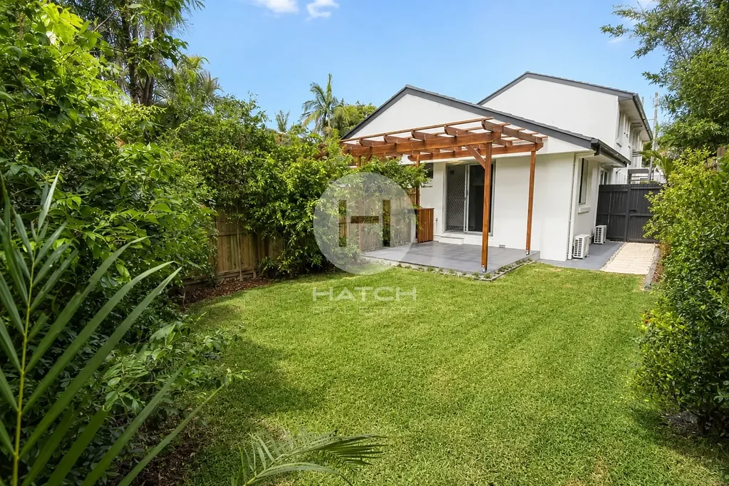 Boutique Inner-City Living in a Peaceful Kangaroo Point Pocket