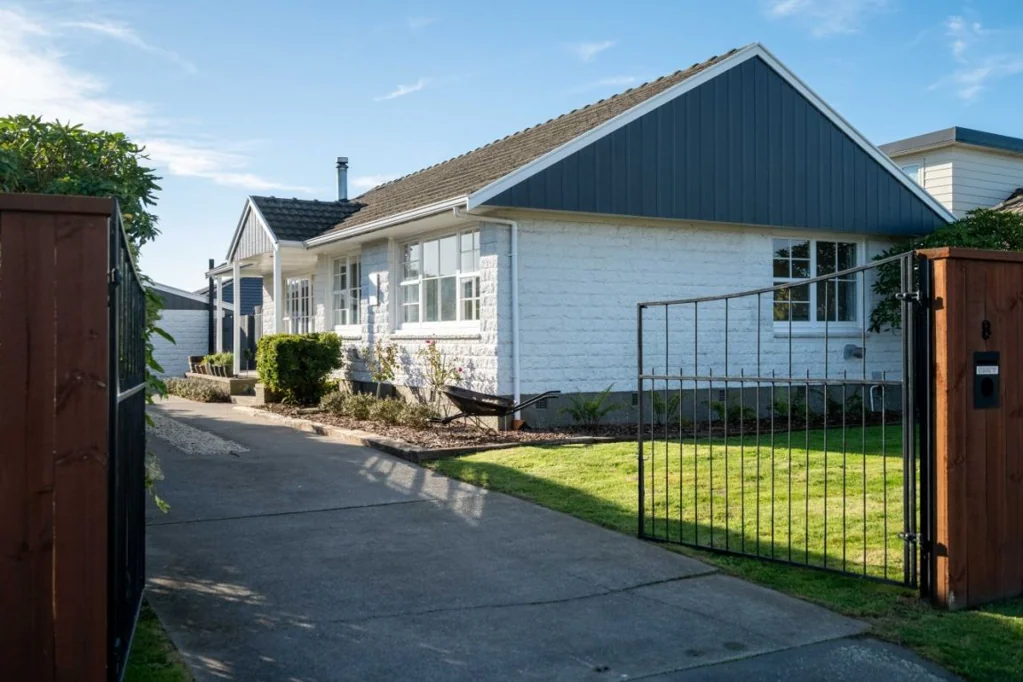 8 Denise Crescent, Hornby, Christchurch City
