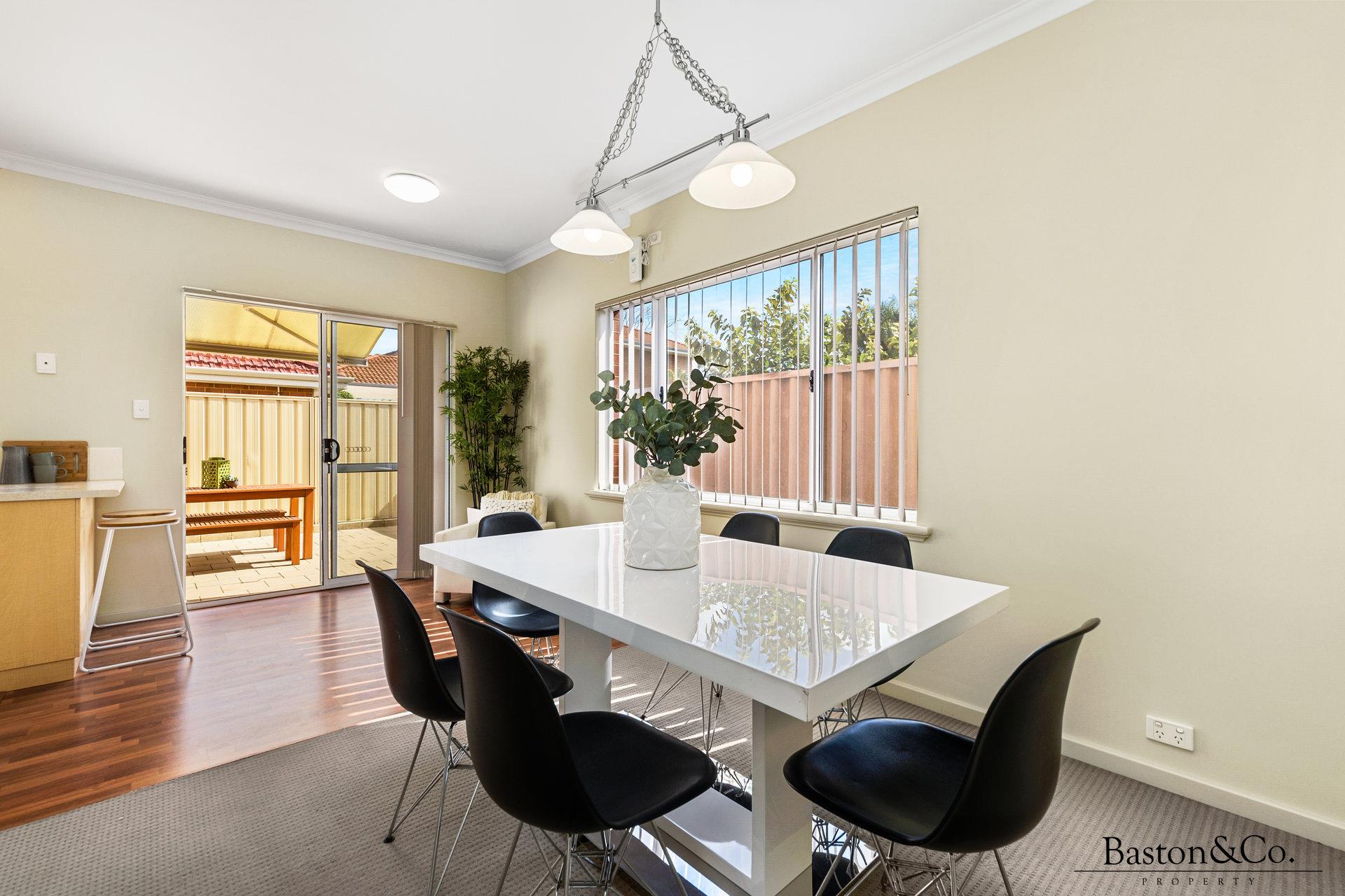 UNIT 4 25 MILLER ST, VICTORIA PARK WA 6100, 0房, 0浴, Townhouse