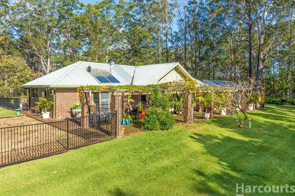 Wauchope 4 Slaapkamer Rare Acreage Retreat in a Quiet Cul-de-Sac