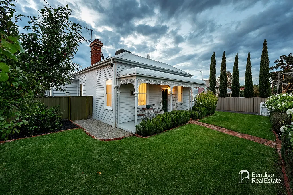 70 Neale Street, Kennington, VIC 3550