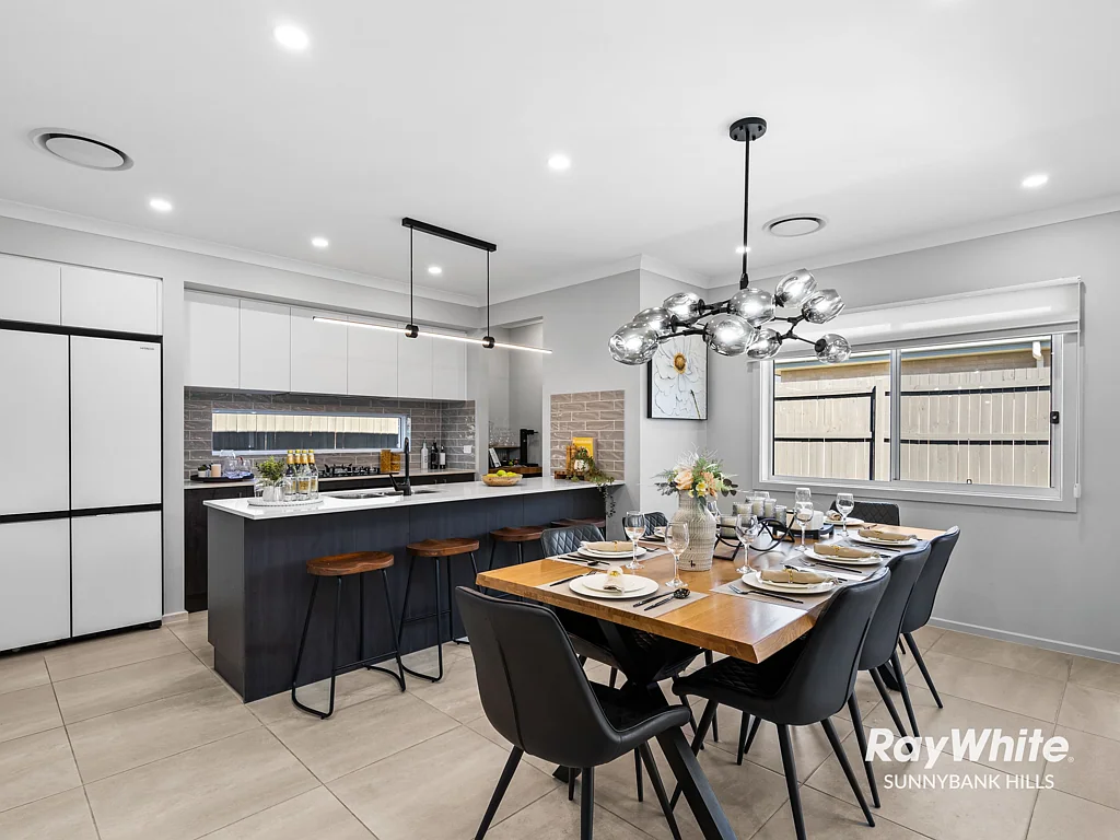 18 Myrtle Road, Greenbank, QLD 4124