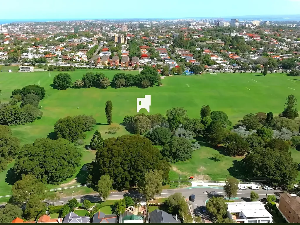 Bondi Junction 2chambre The Golden Goose of the Queens Park/Bondi Junction Border: Ultimate Linchpin Property & Re-Zoning Gold Mine!