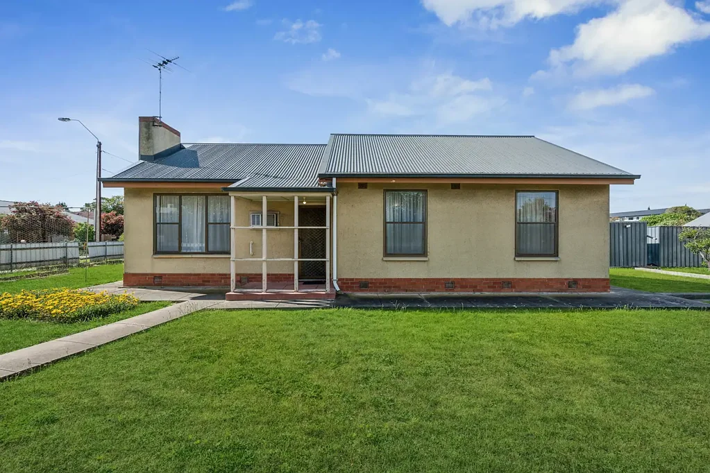 Seaton 3Moenga OUTSTANDING POTENTIAL