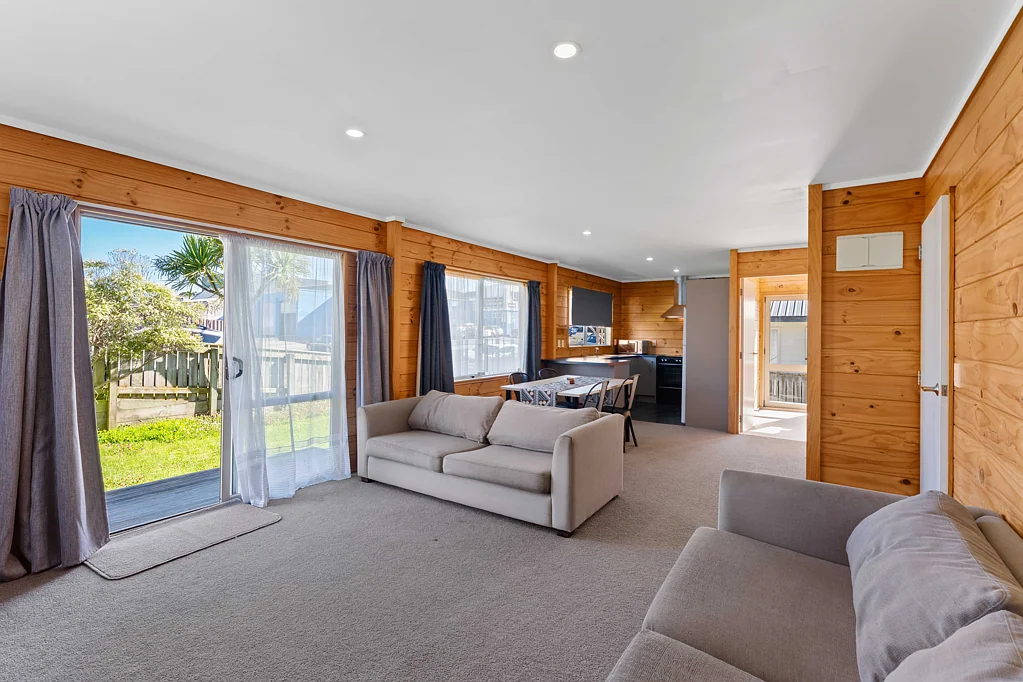 2 Dimock Street, Titahi Bay, Porirua, Wellington