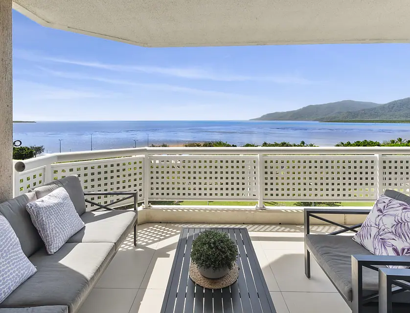 102/219-225 Abbott Street, Cairns North, Cairns, 2 Bedrooms, 2 Bathrooms, Apartment