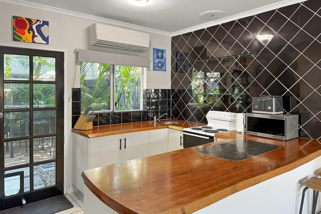 Quiet & Comfortable Furnished Unit