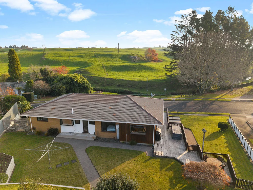 Tokoroa 4침실 Rural views, stunning sunsets & family living
