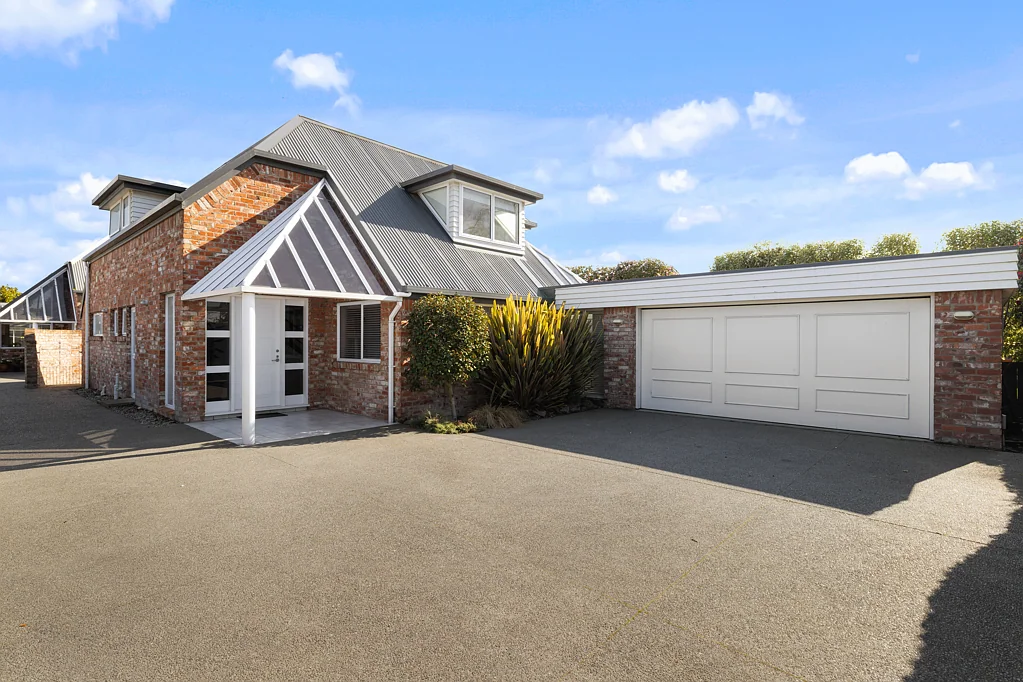 195 Memorial Avenue, Burnside, Christchurch, Canterbury