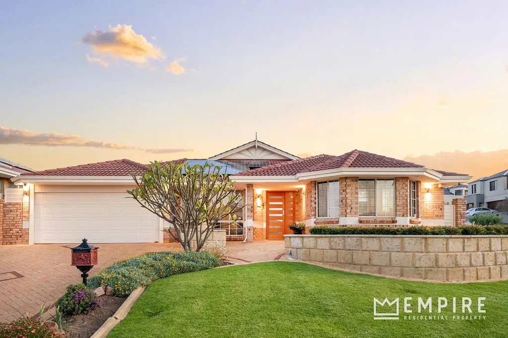 8 Cranberry Street, Coogee, WA 6166