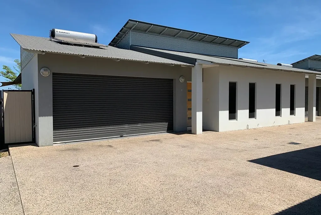 Modern Unit with Double Garage in Zuccoli