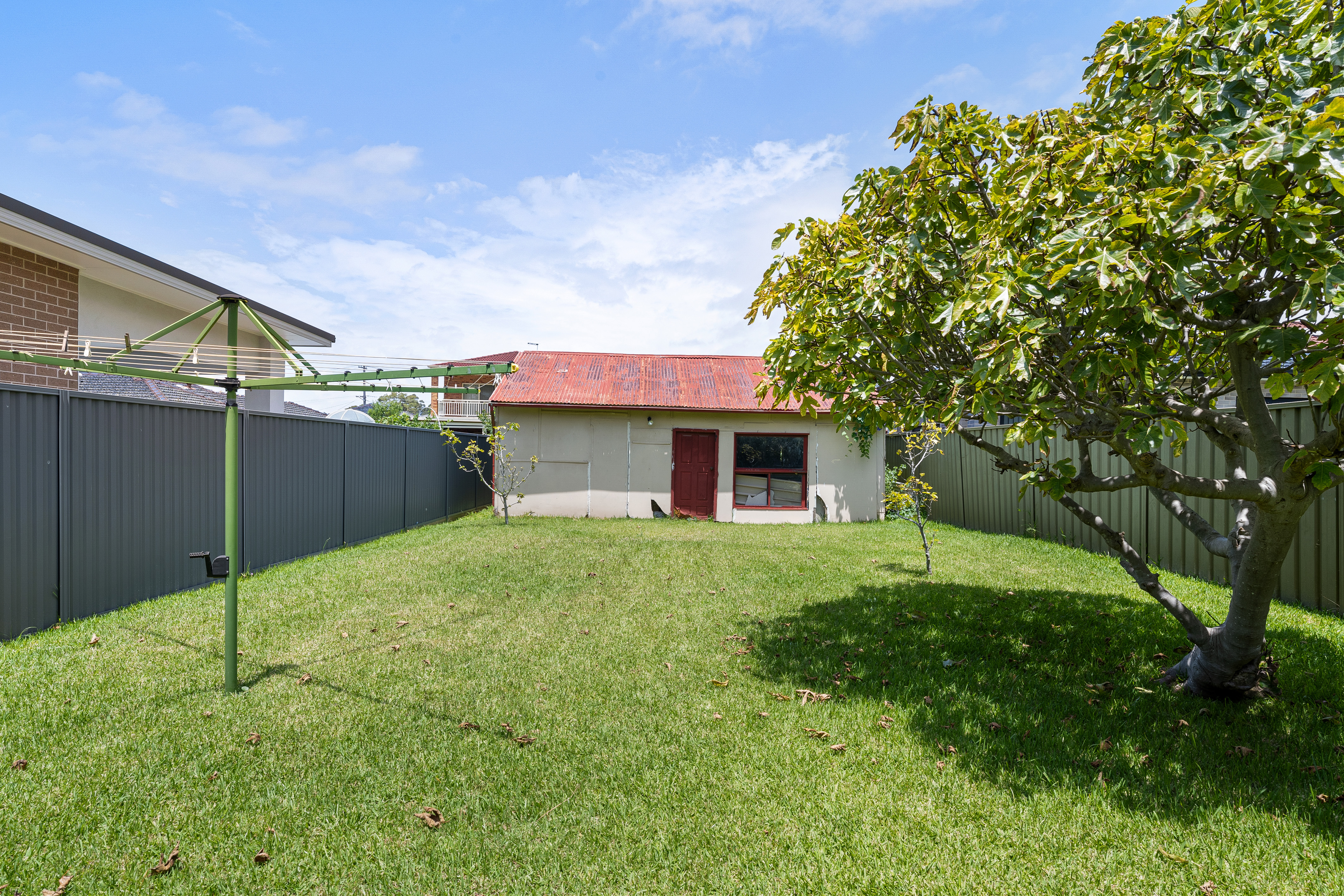 18 TAVISTOCK RD, SOUTH HURSTVILLE NSW 2221, 0 Kuwarto, 0 Banyo, House