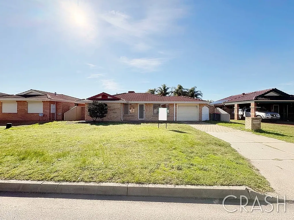 Freshly Updated Family Living with An Expansive Backyard!