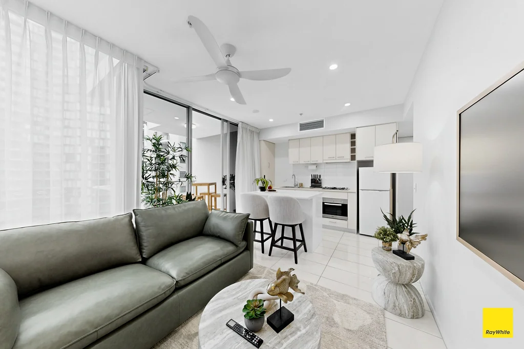 Modern Inner-City Living | Renovated and Fully Furnished Apartment