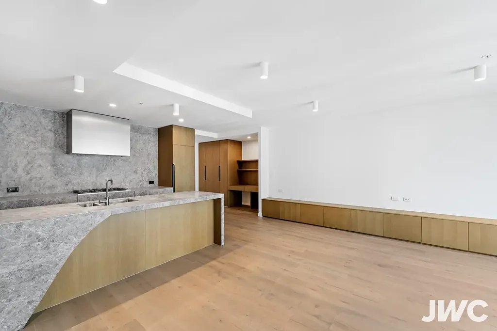 For Lease: Stylish and Spacious South Yarra Residence on Level 13