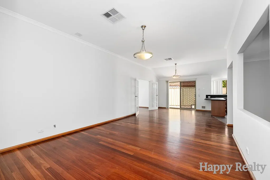 5 Comrie Road, Canning Vale, WA 6155