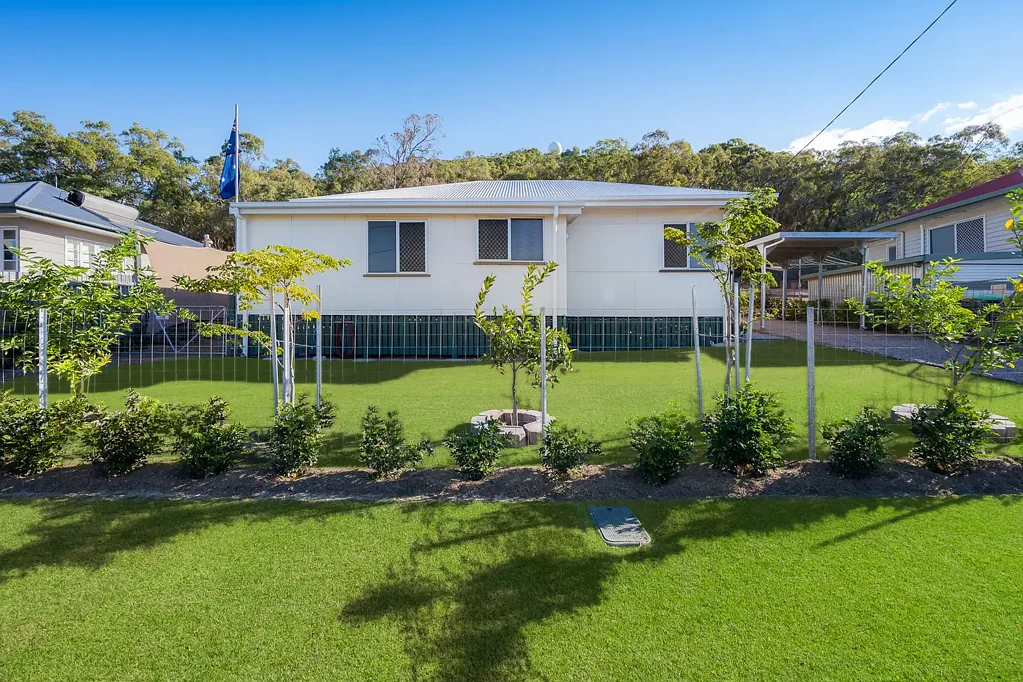 South Gladstone 3Phòng ngủ Endless Potential on a Generous Block