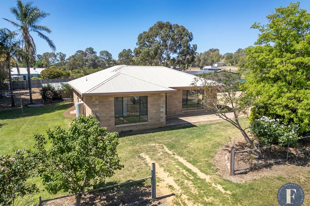 50-52 Bowen Street, Woodstock, NSW 2793