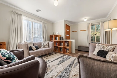 लिविंग रूम - 68 Magenta Square, Amaroo, ACT 2914