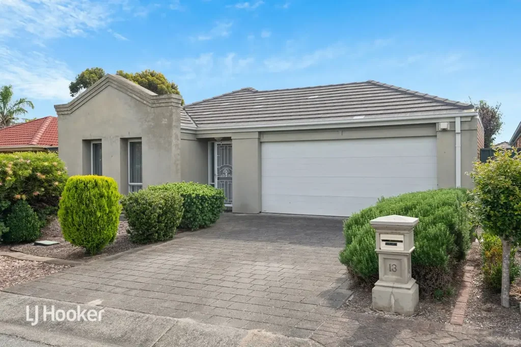13 Niklaus Court, Flagstaff Hill, SA 5159